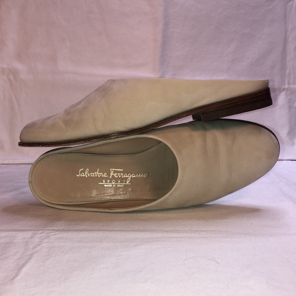 Salvatore Ferragamo “Brezza” Bone (natural) Nabuck Calf Mule /Slide W7.5